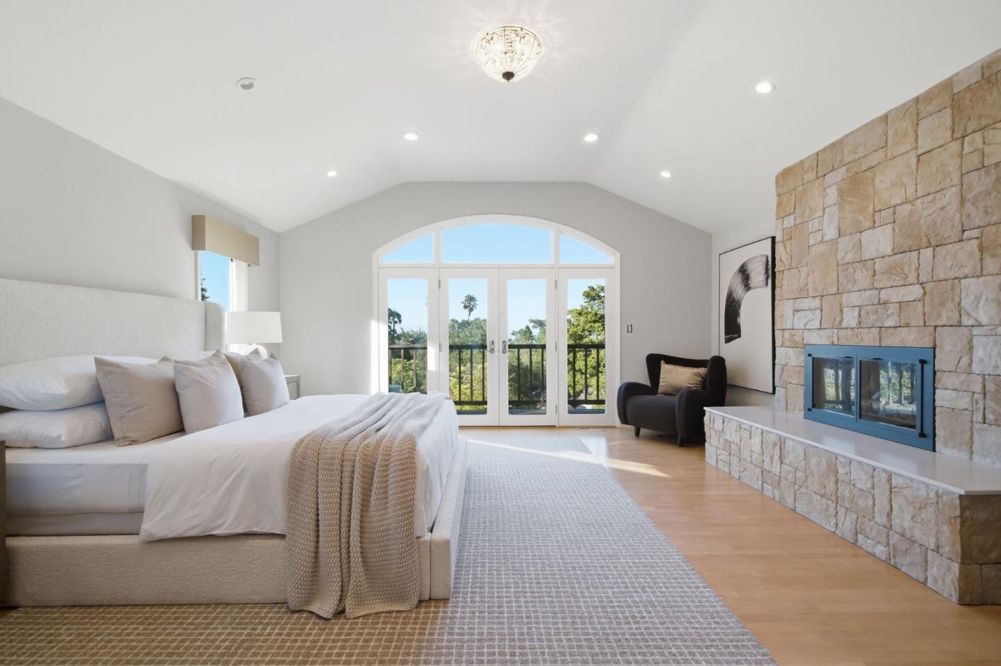 109 Alturas DR
