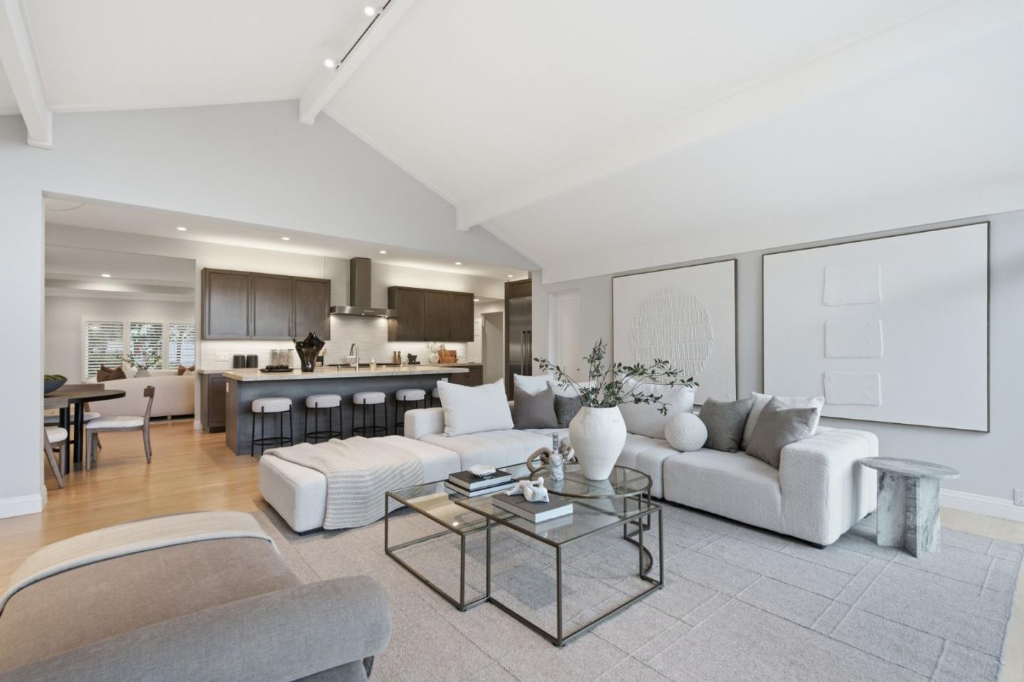 109 Alturas DR