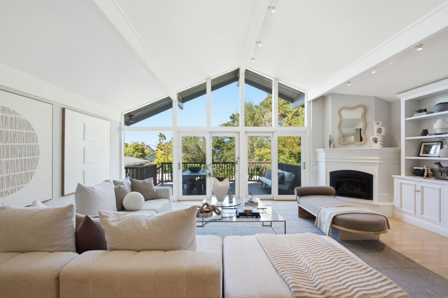 109 Alturas DR