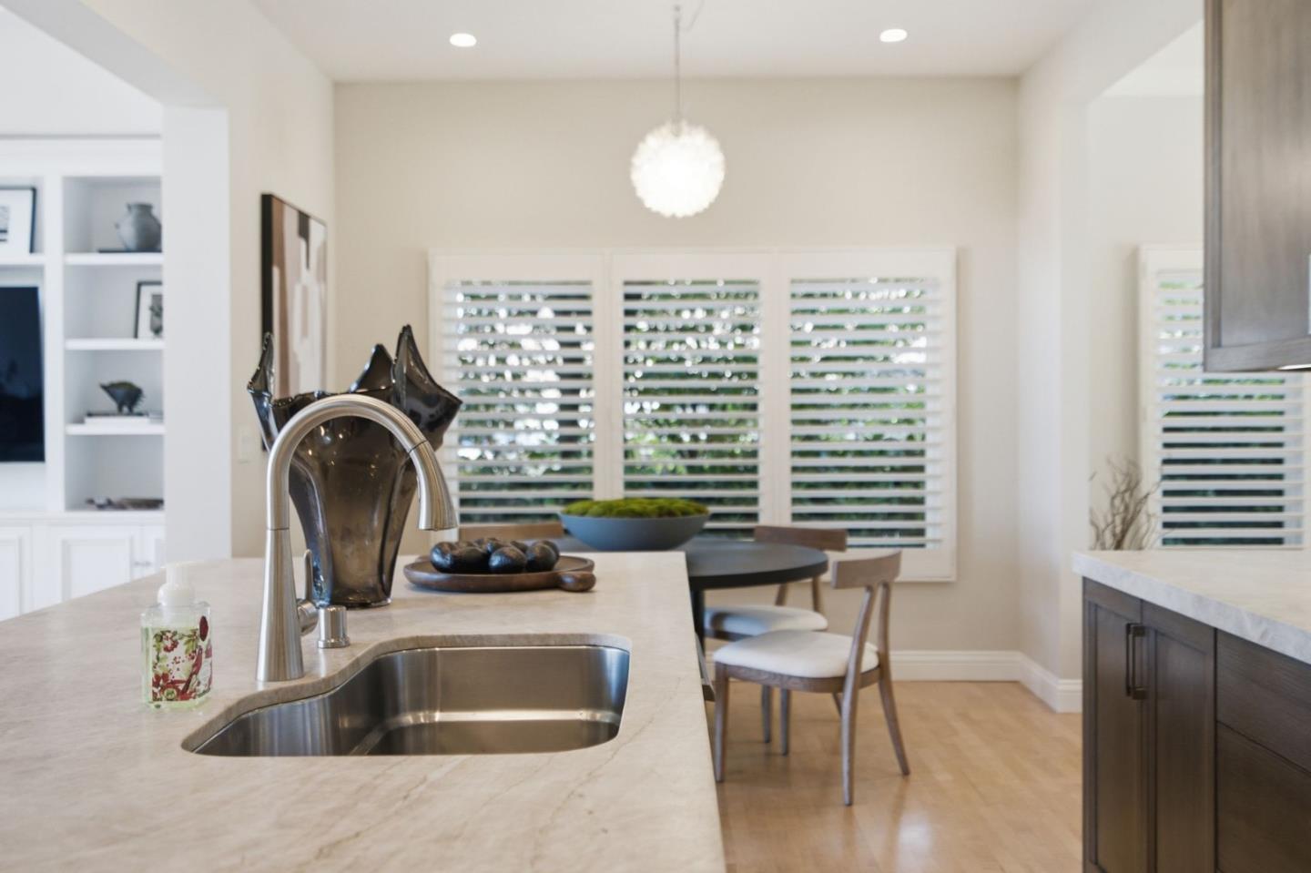 109 Alturas DR