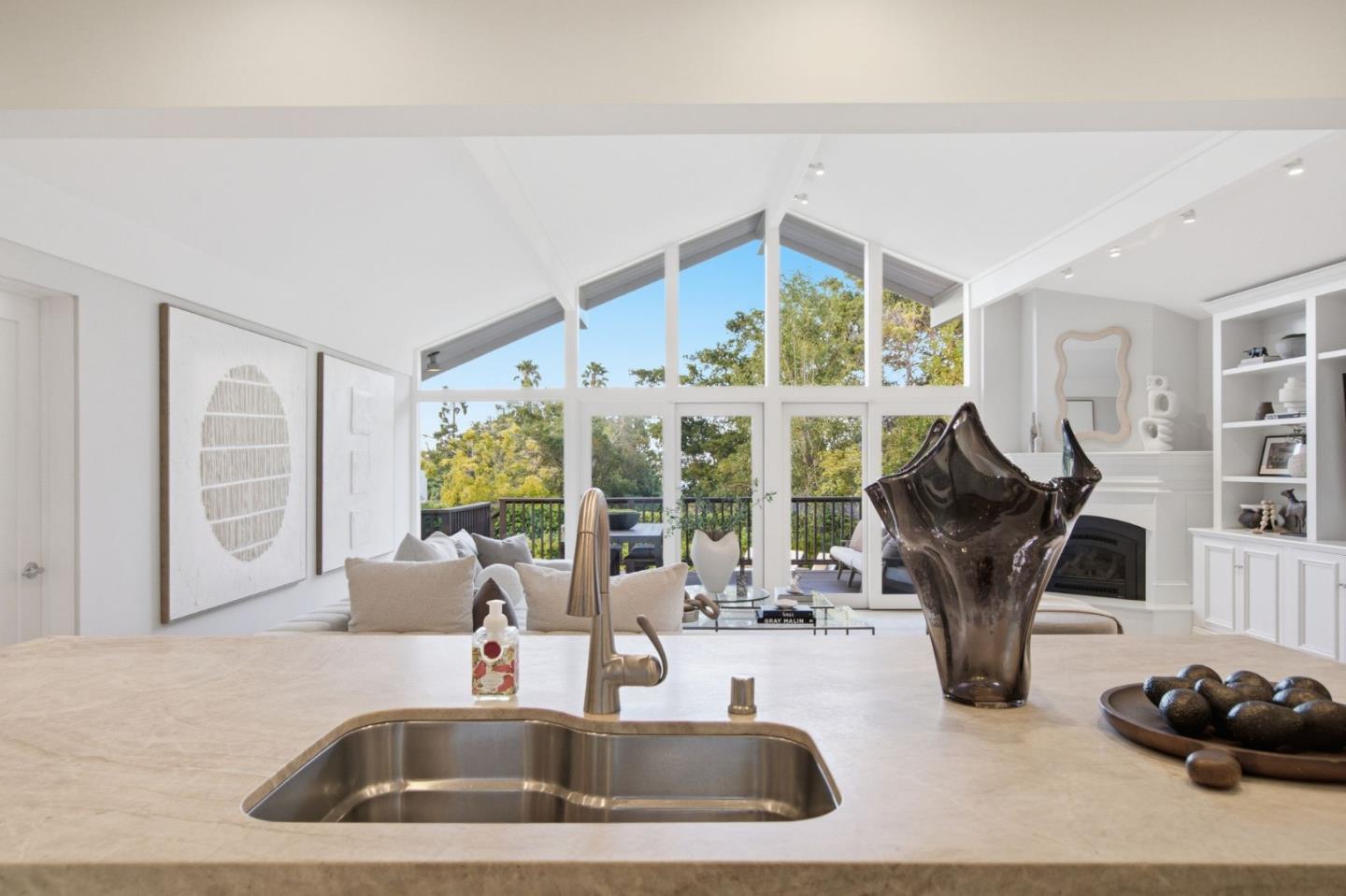 109 Alturas DR