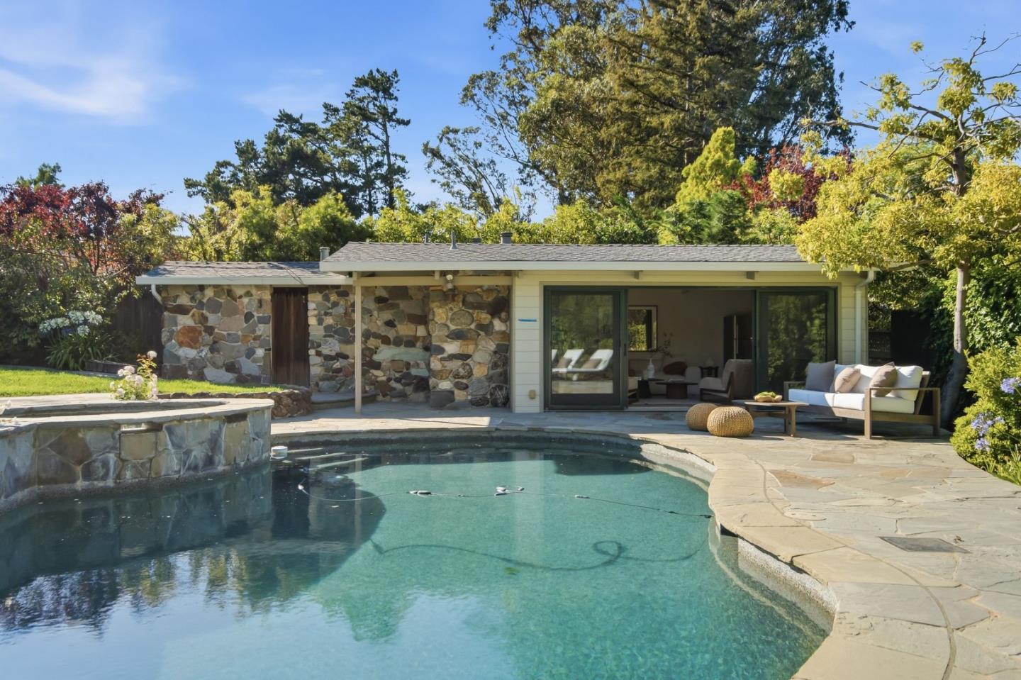 109 Alturas DR