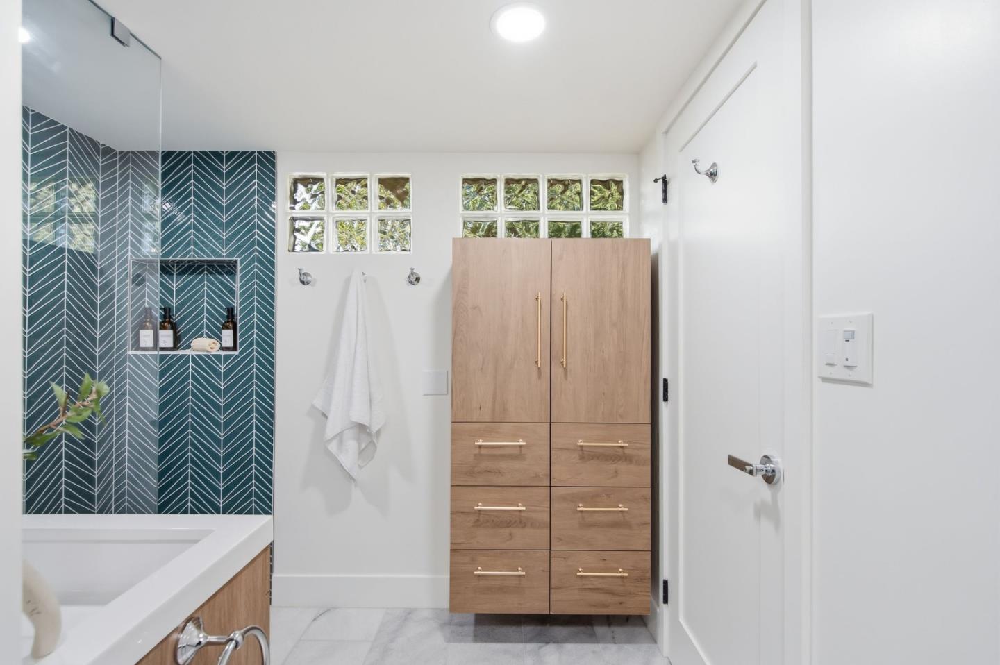 109 Alturas DR