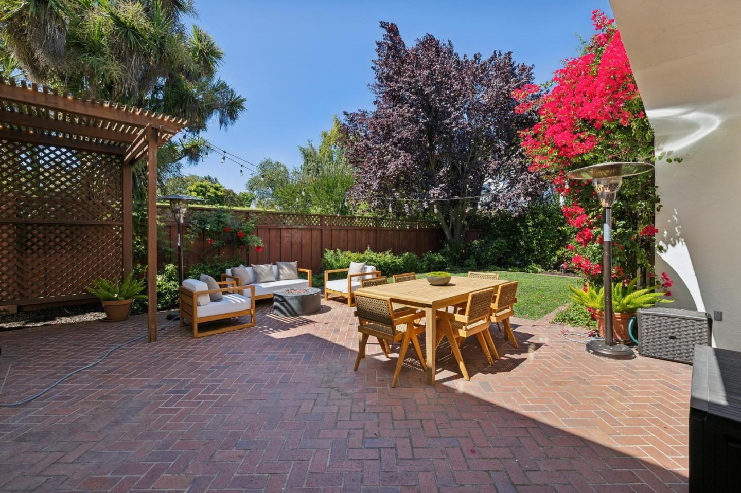 520 Francisco DR