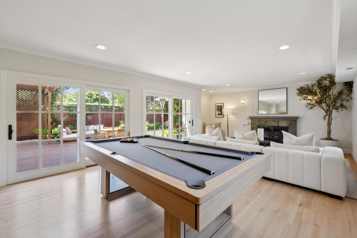 520 Francisco DR