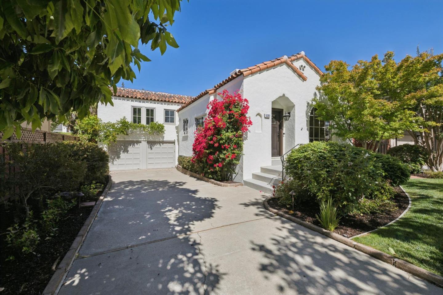520 Francisco DR