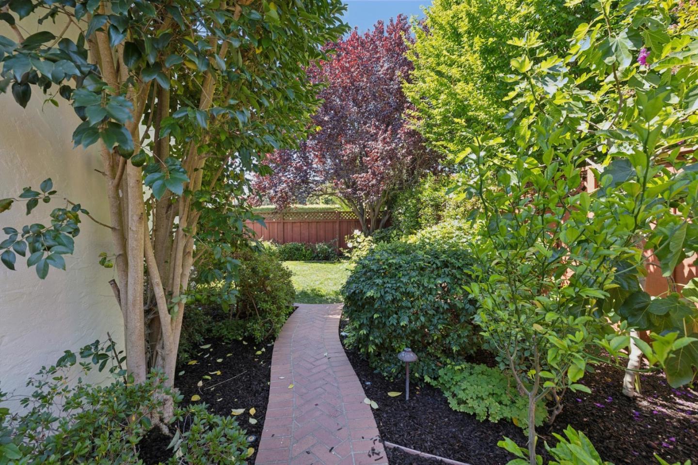 520 Francisco DR