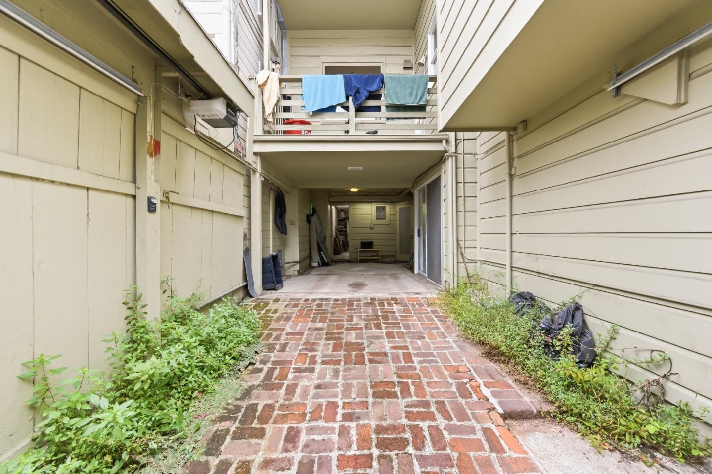 323 San Jose AVE