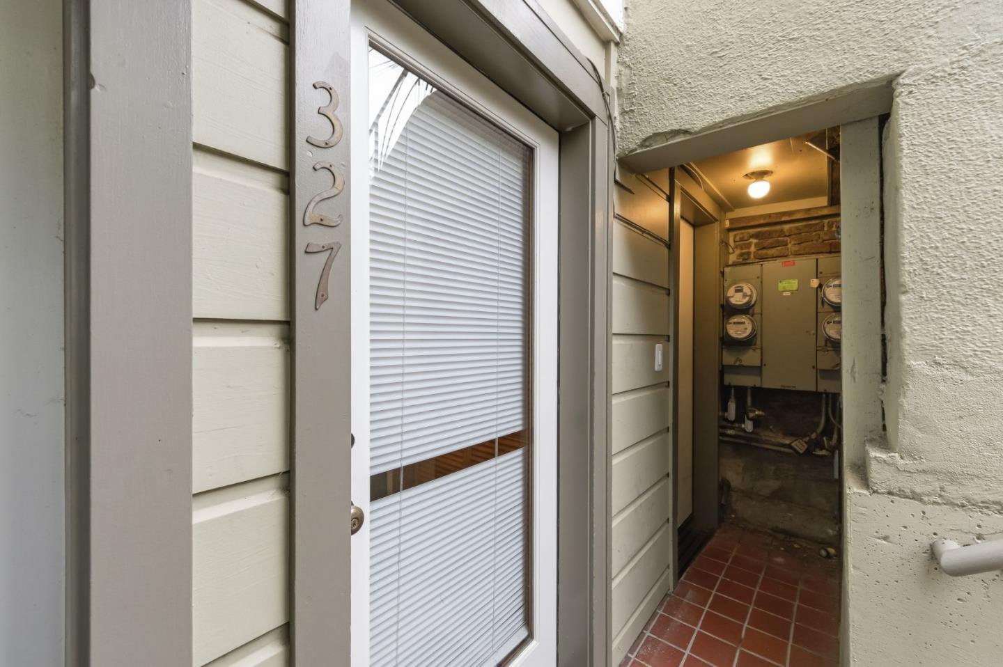 327 San Jose AVE