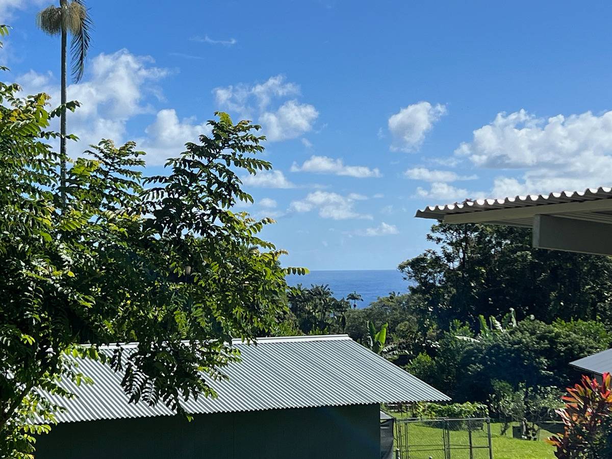 27-1020 OLD MAMALAHOA HIGHWAY