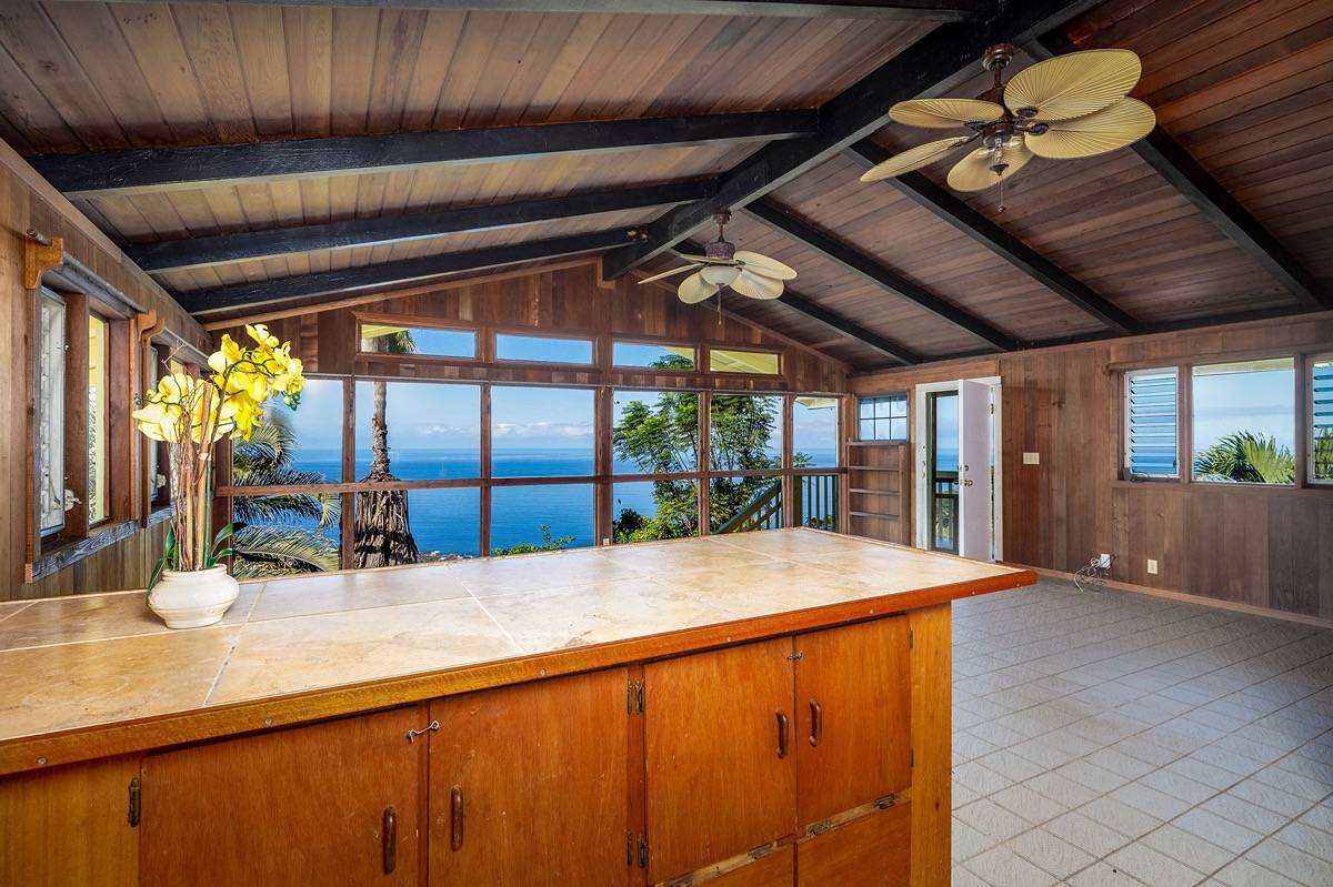 88-1517 LEHUA AVE