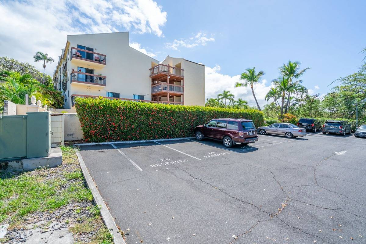 75-5863 KUAKINI HIGHWAY 222