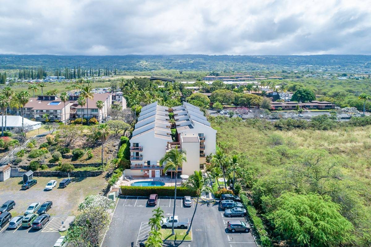 75-5863 KUAKINI HIGHWAY 222
