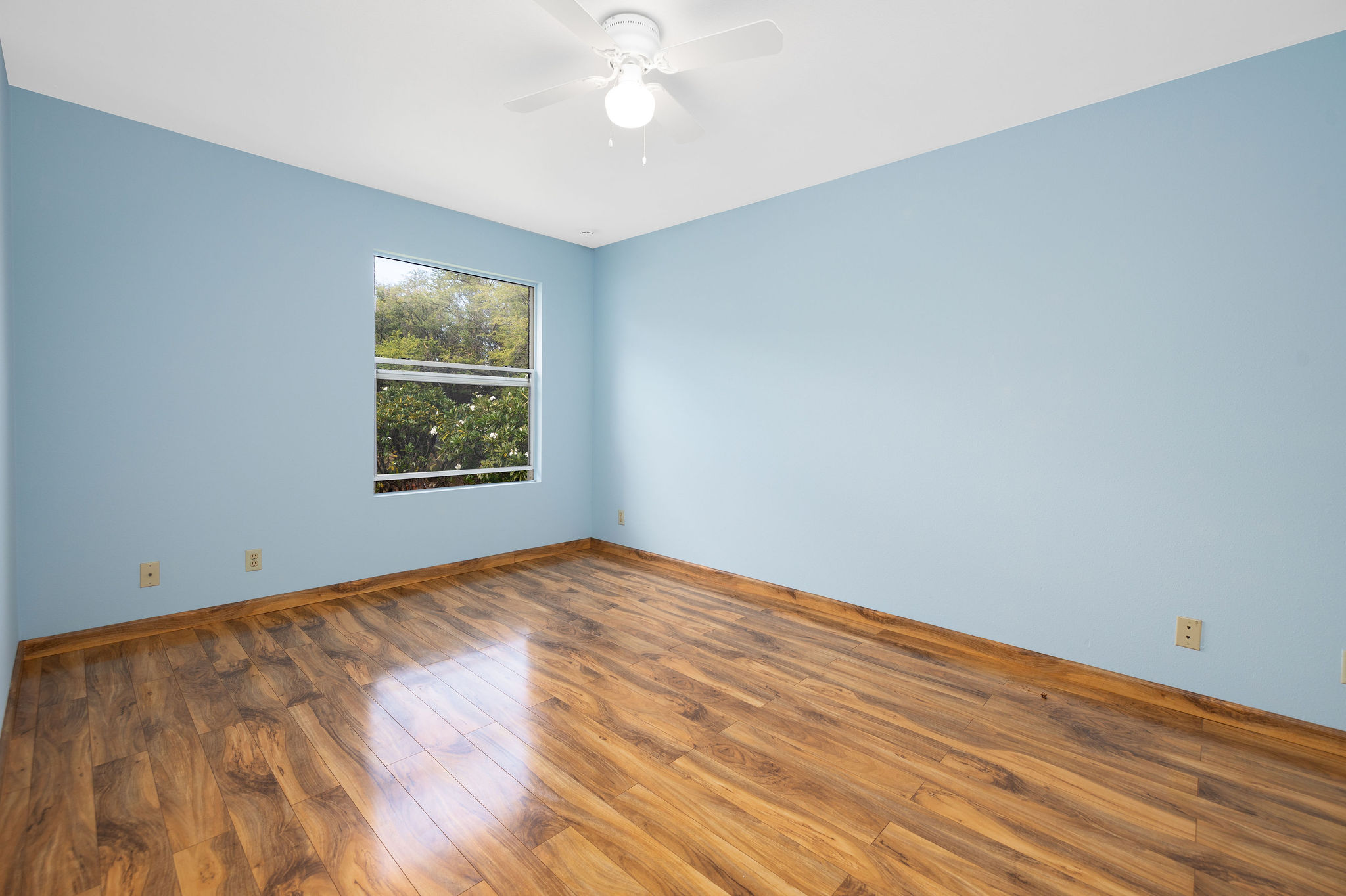 68-3831 LUA KULA ST E203