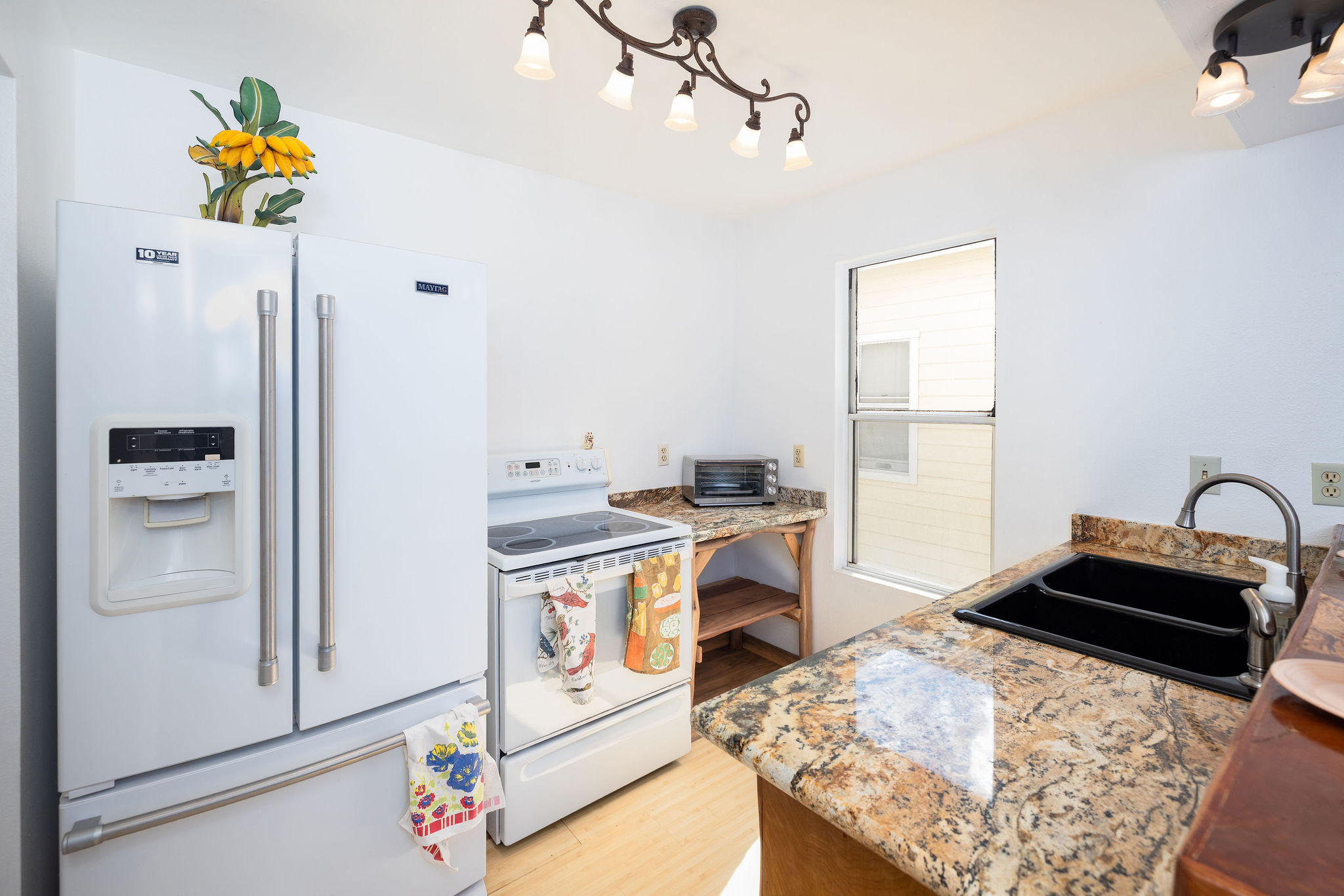 68-3831 LUA KULA ST E203