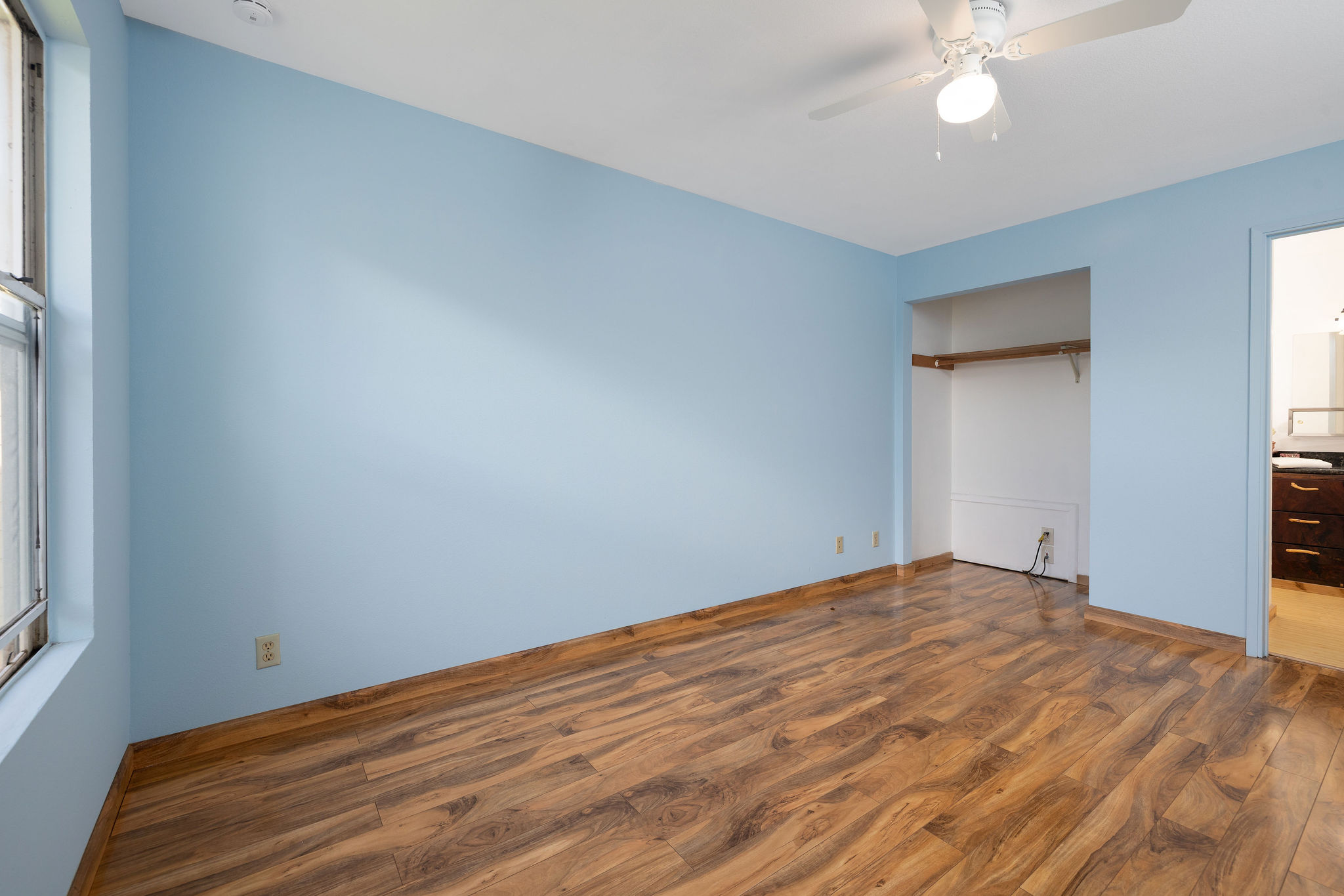 68-3831 LUA KULA ST E203