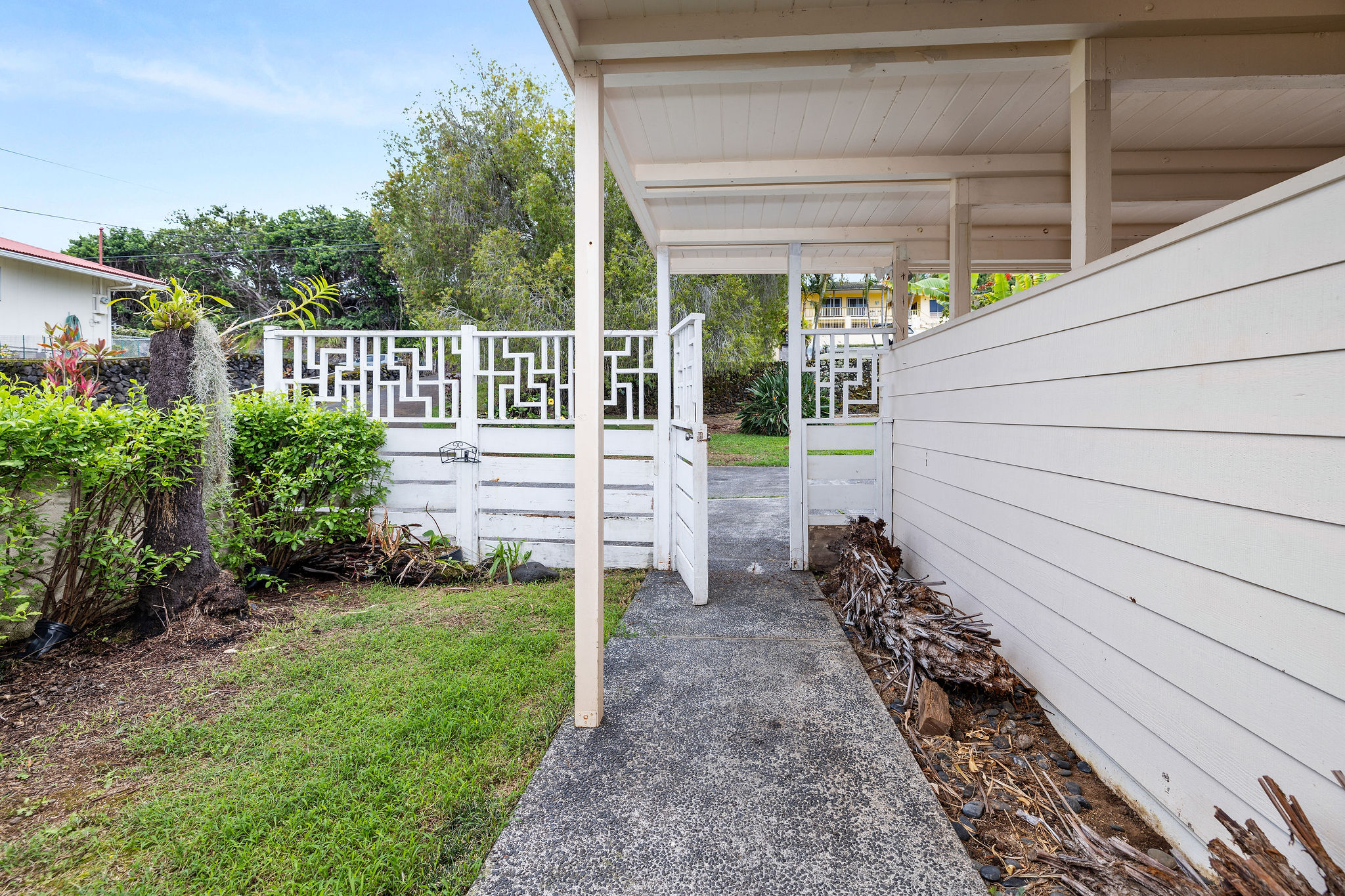 81-6267 PIKO RD
