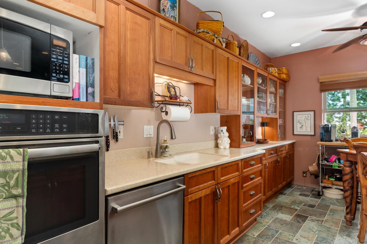 73-4685 HINA LANI ST