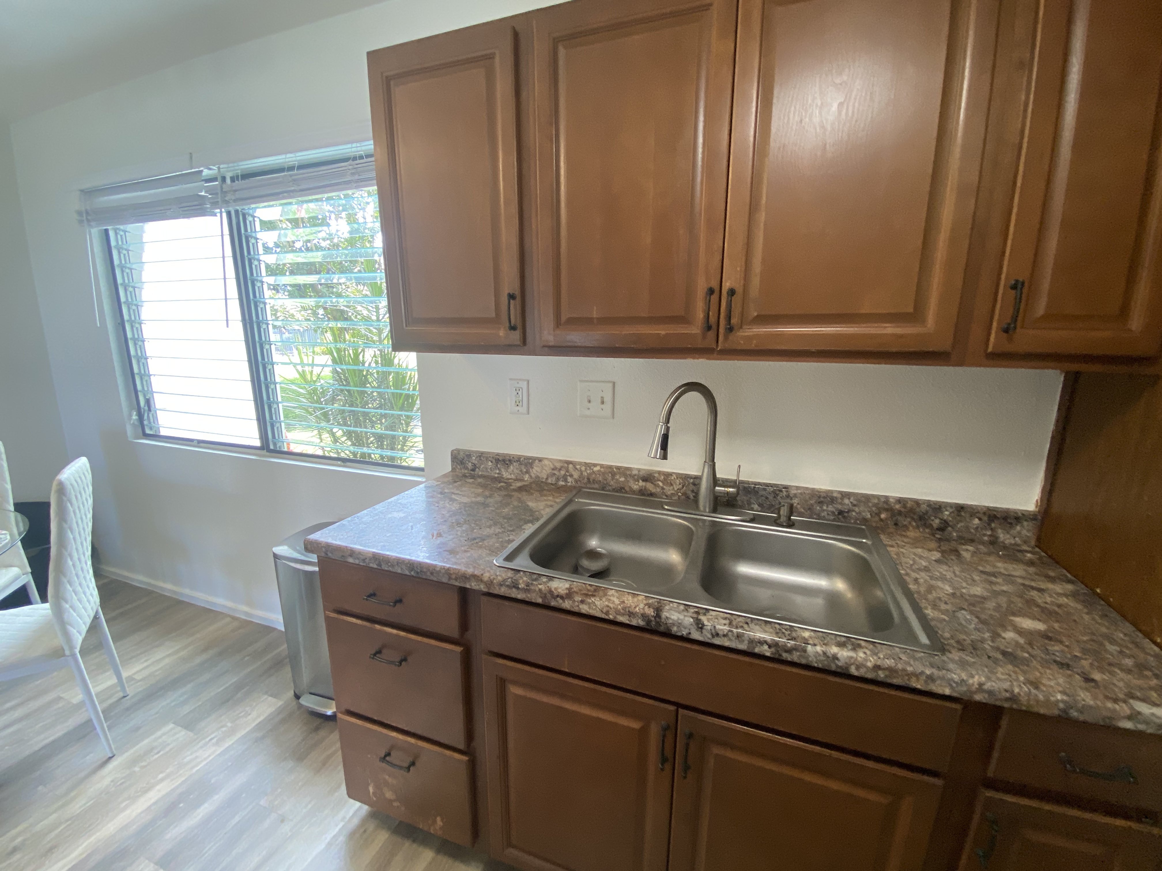 74-5618 PALANI RD D5
