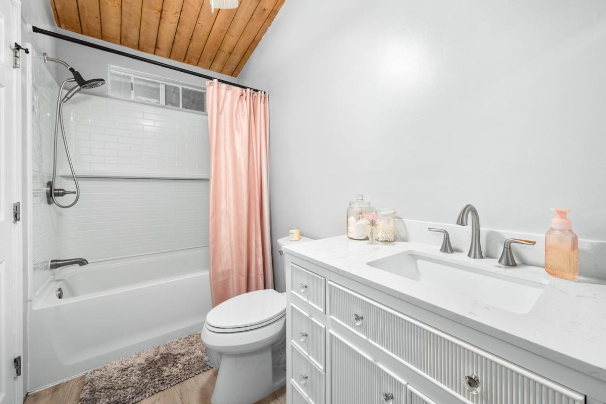 73-1255 KAIMINANI DR