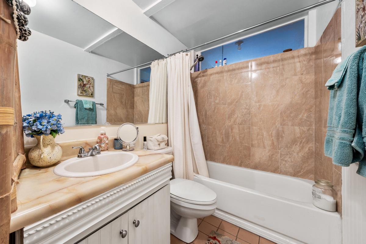 73-1255 KAIMINANI DR