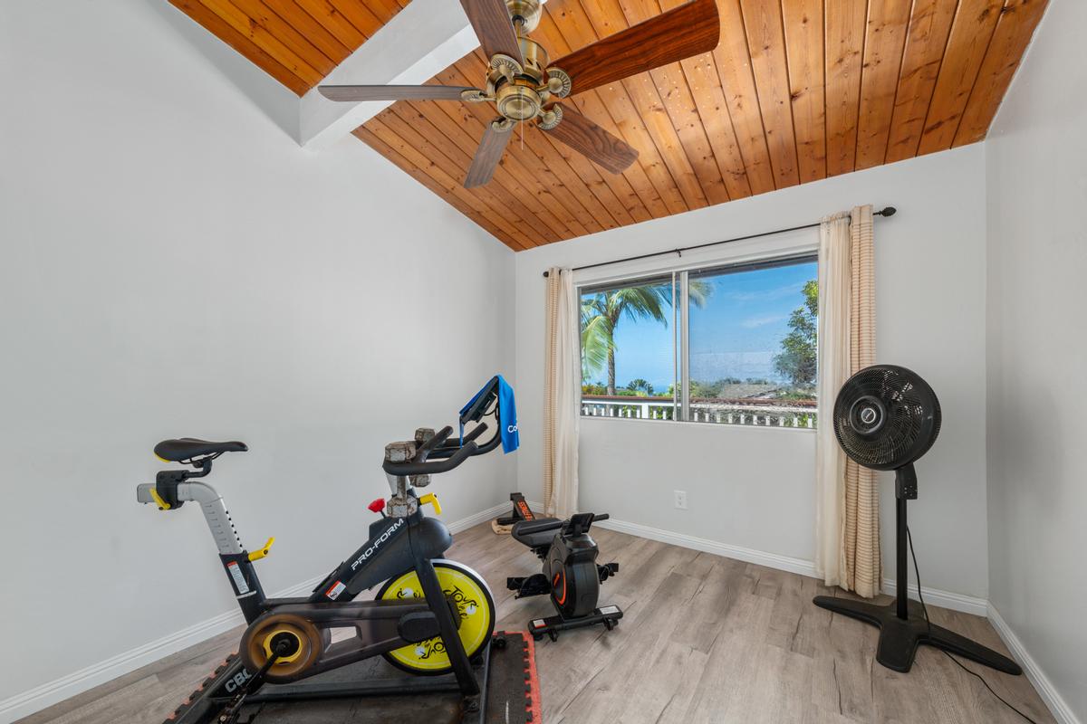 73-1255 KAIMINANI DR
