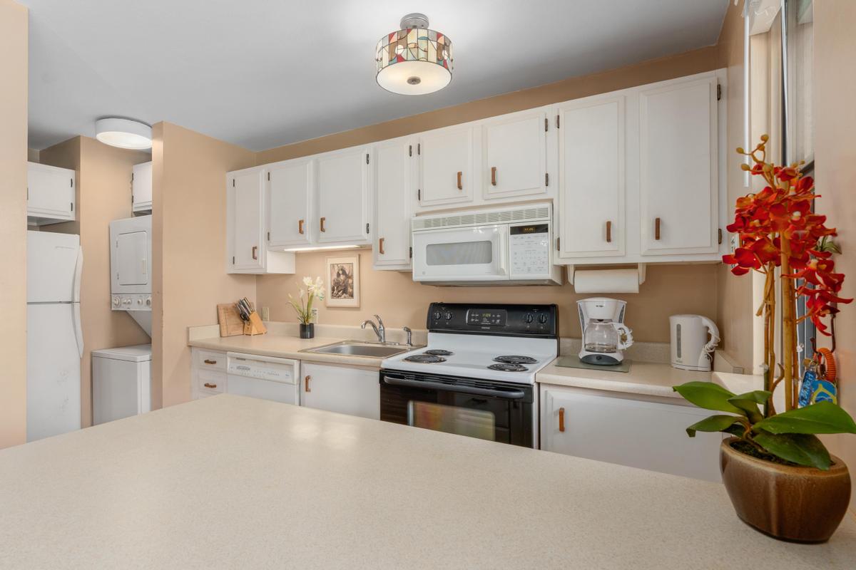 75-6026 ALII DR 2203