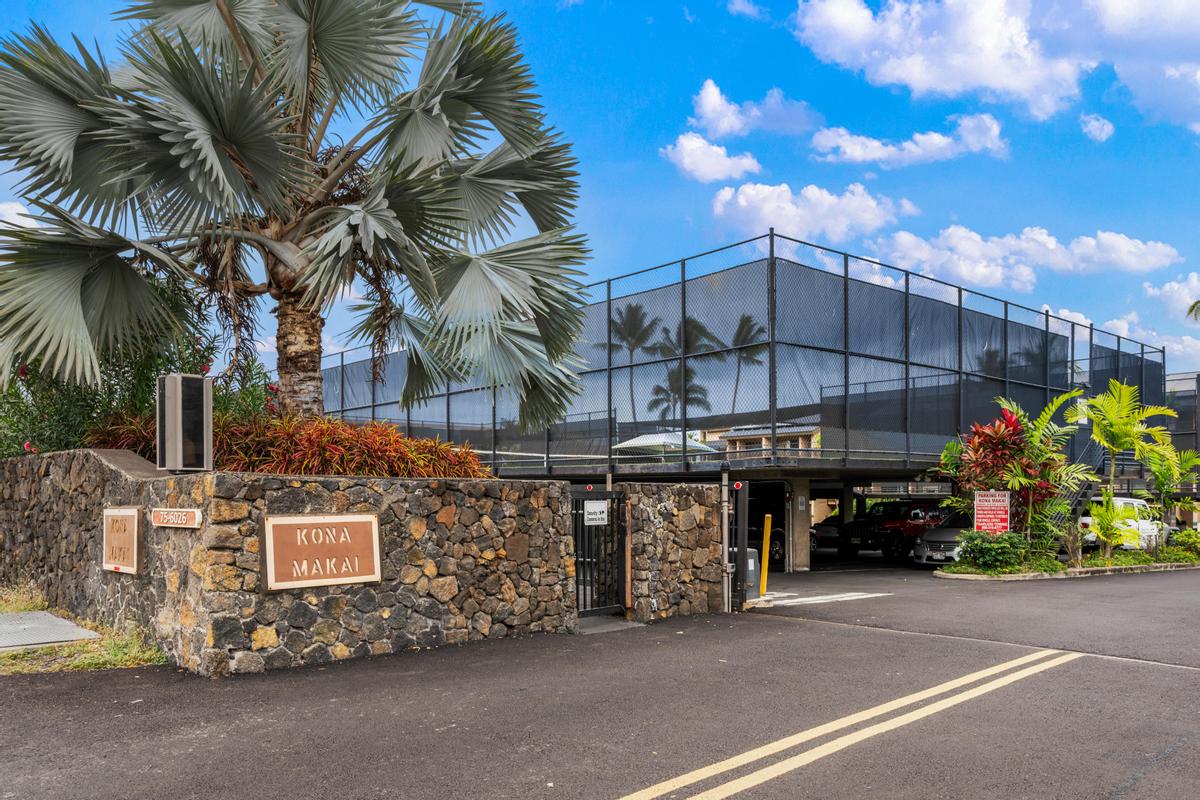 75-6026 ALII DR 2203