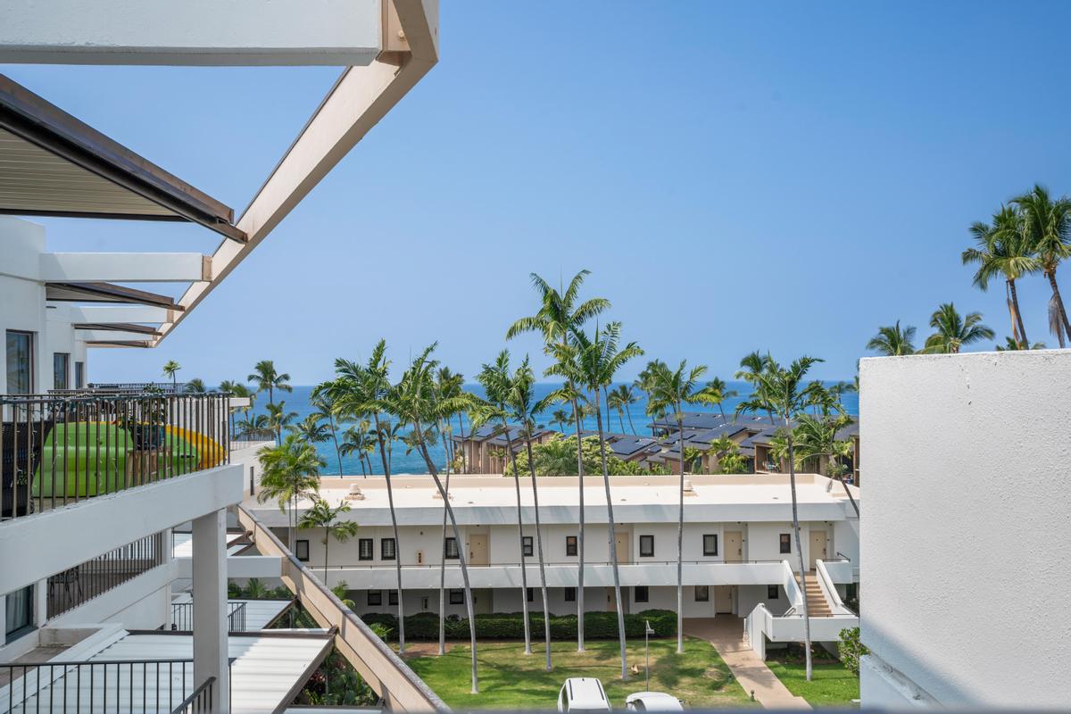 75-6040 ALII DR 714