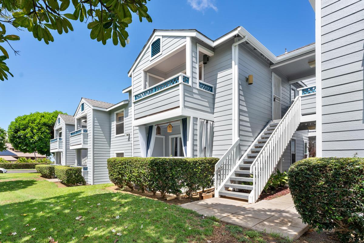 68-3831 LUA KULA ST E203