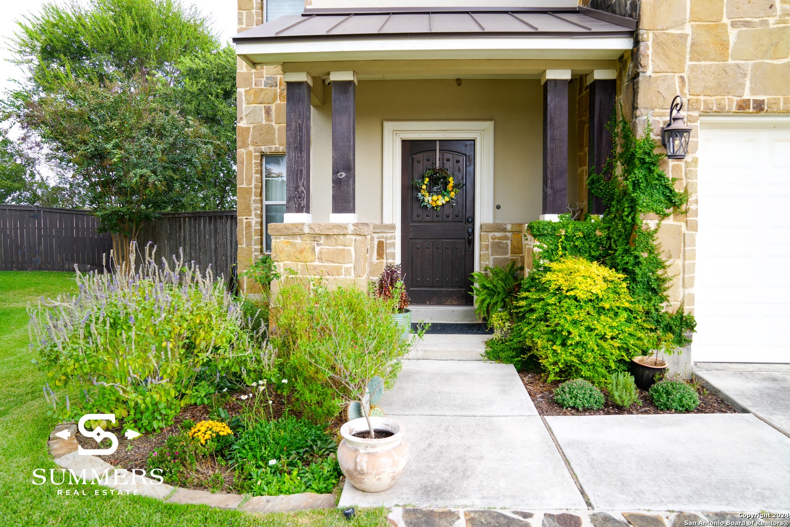 126 CHURCHILL RD