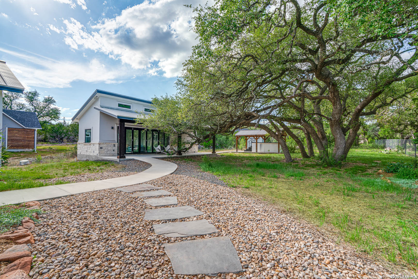316 Prairie Tea Ln