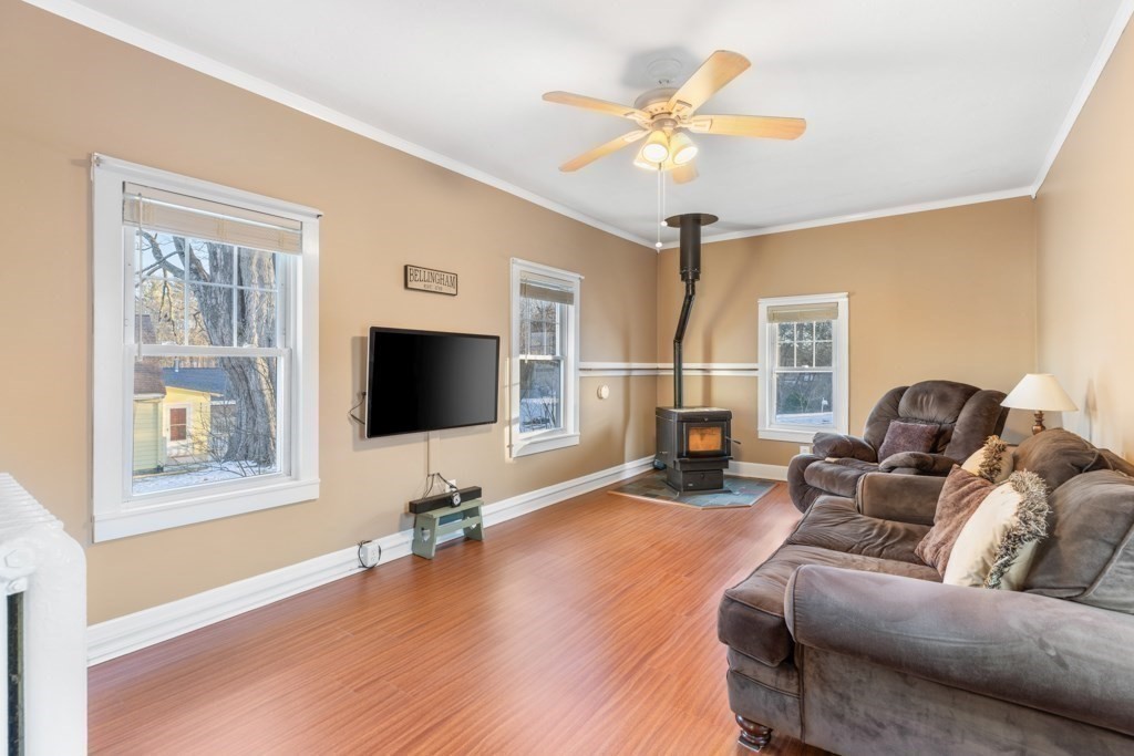 21 Maple St