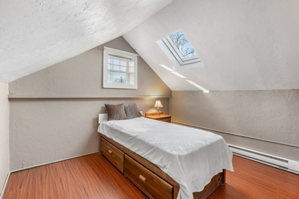 21 Maple St