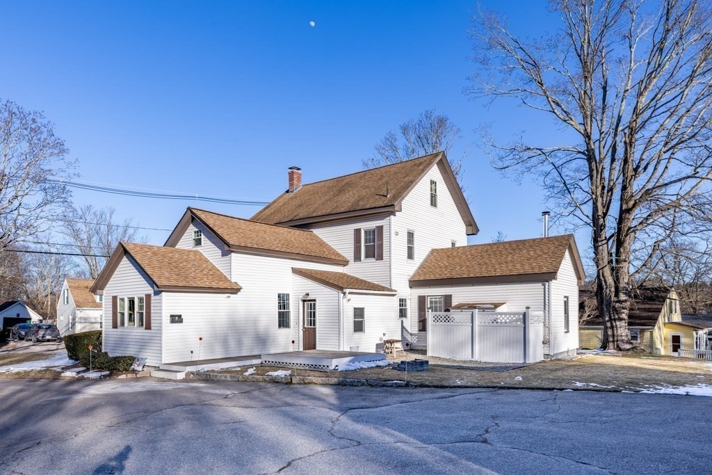 21 Maple St