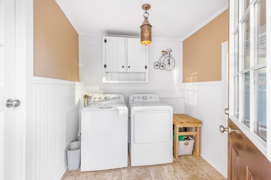 21 Maple St