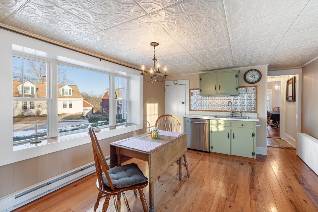 21 Maple St
