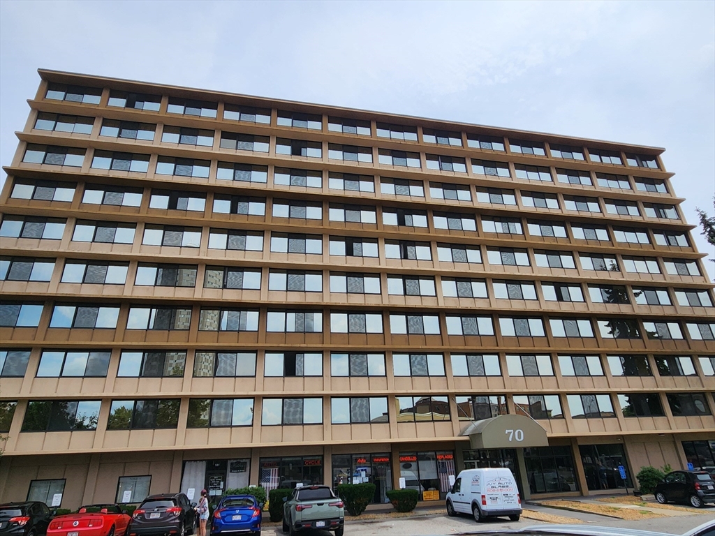 70 Southbridge Street # 704