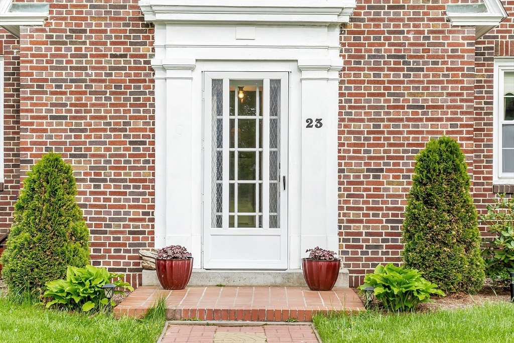 23 Lincoln Ave