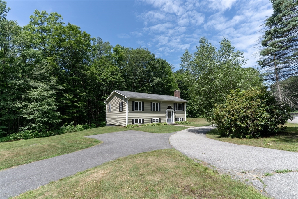 300 Henshaw St
