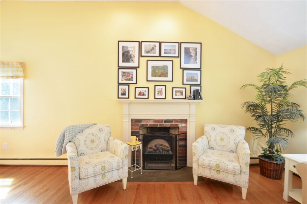 25 Hamilton Ave
