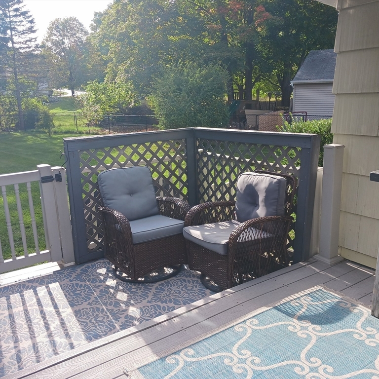 14 Maple St