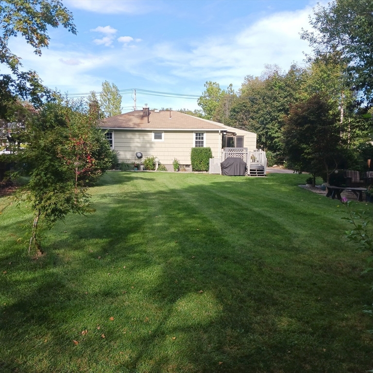 14 Maple St