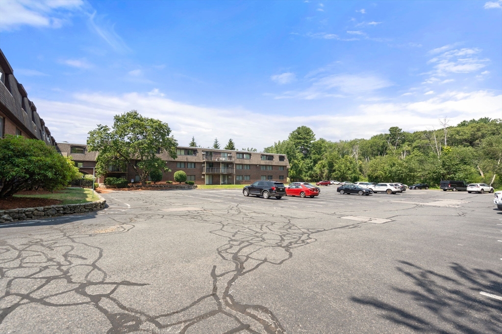 688 Boston Post Rd E # 100