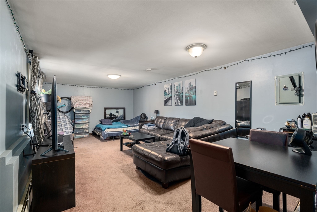 688 Boston Post Rd E # 100