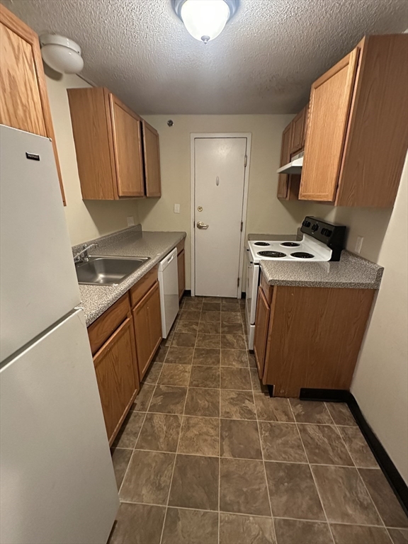 688 Boston Post Rd E # 202