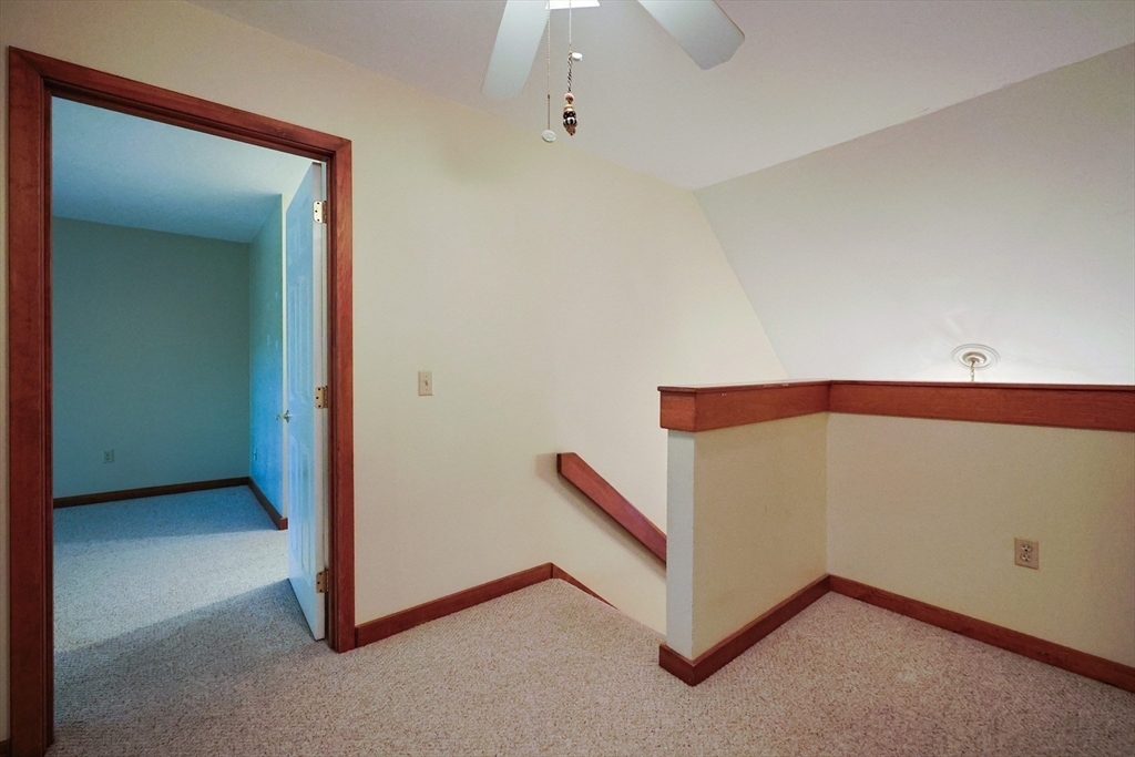 2 Victoria Dr # 1