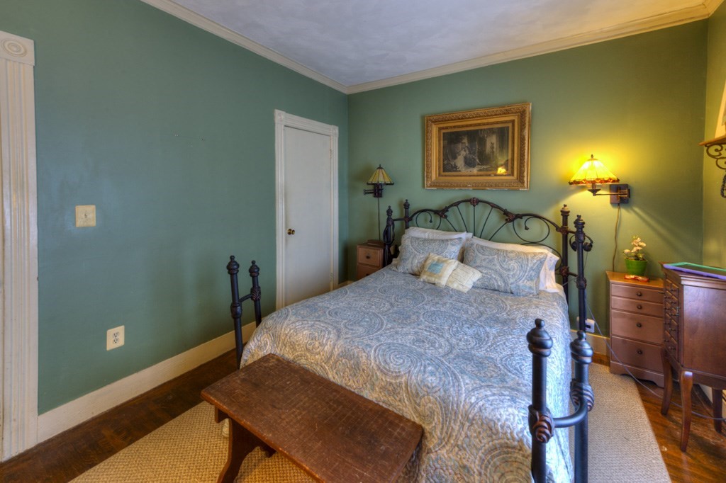 10-1 Congress Street # 7