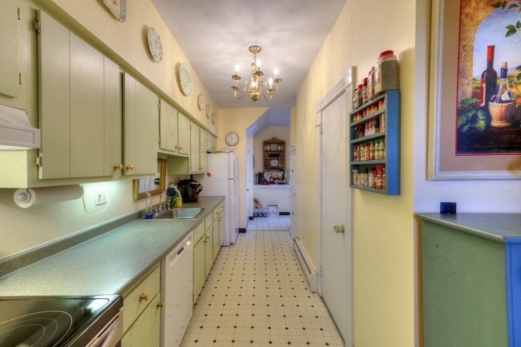 10-1 Congress Street # 7