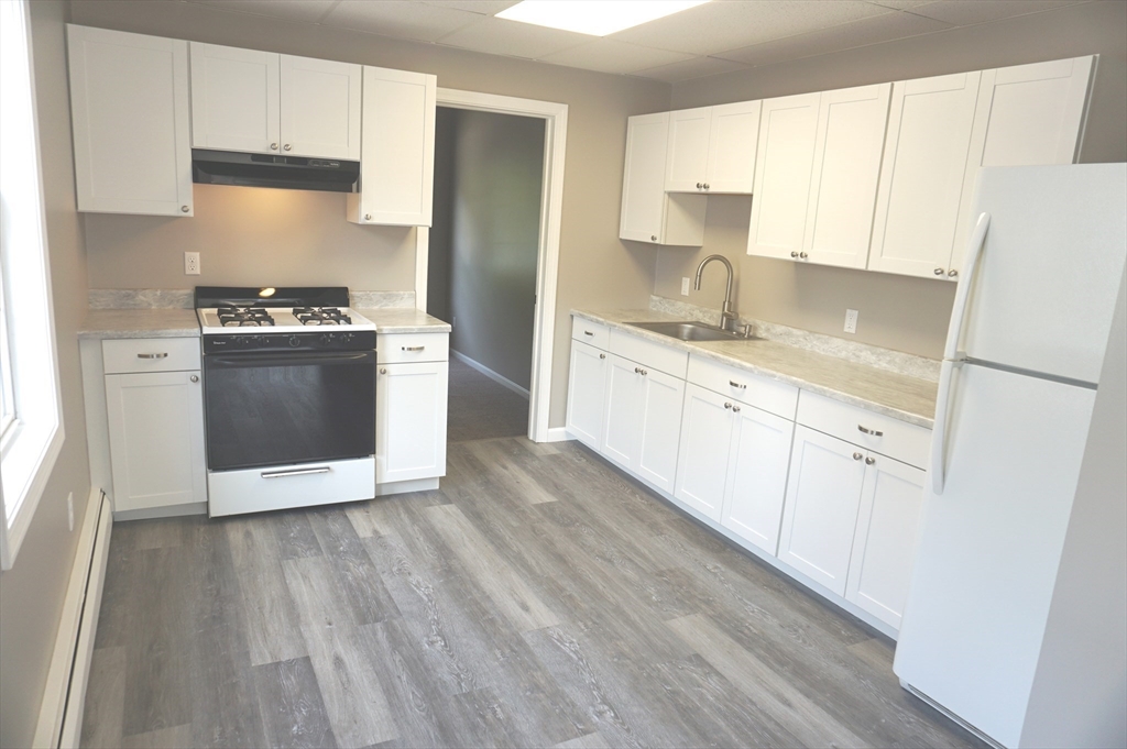 71 W Main St